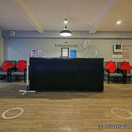 Townhouse Sector 49 Near Logix City Centre Noida Dış mekan fotoğraf
