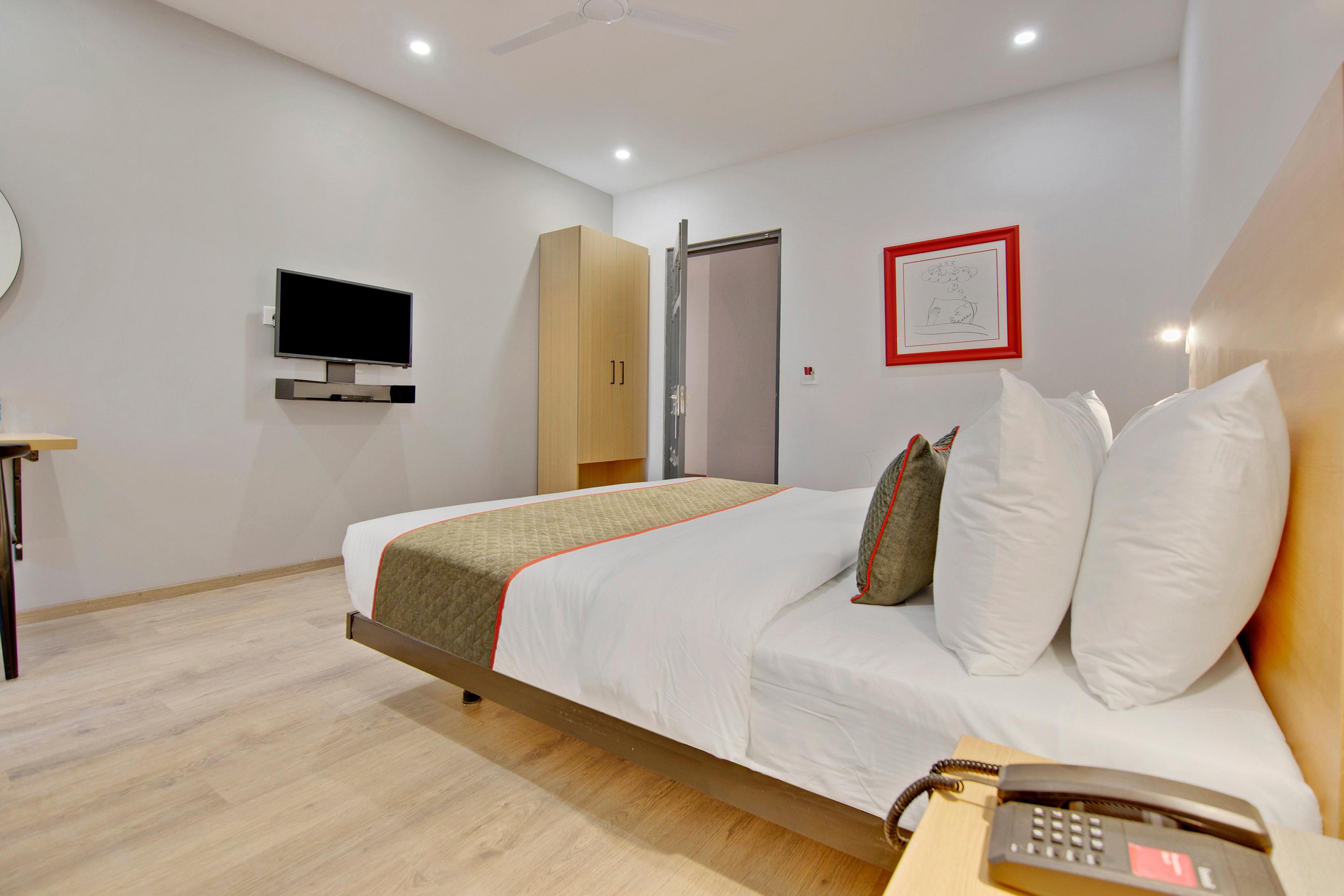 Townhouse Sector 49 Near Logix City Centre Noida Dış mekan fotoğraf