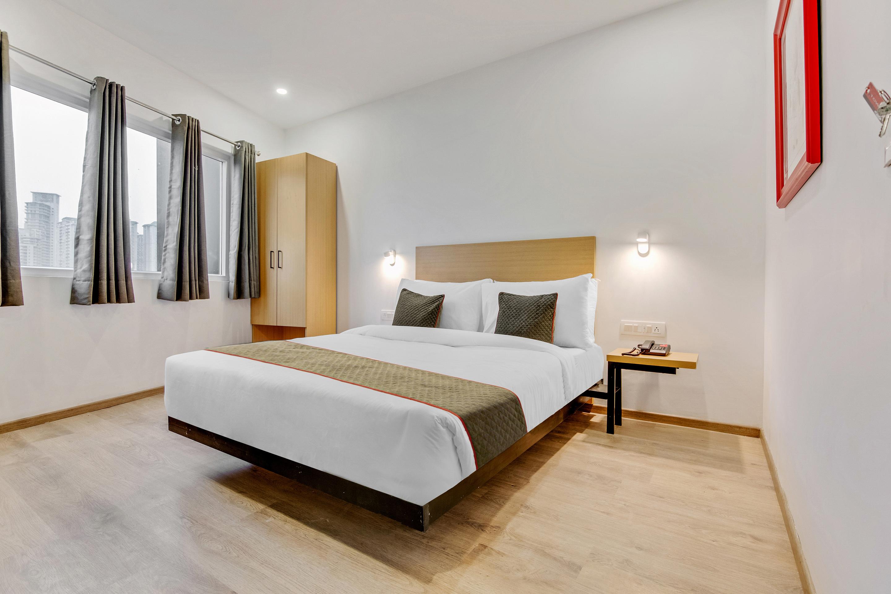 Townhouse Sector 49 Near Logix City Centre Noida Dış mekan fotoğraf