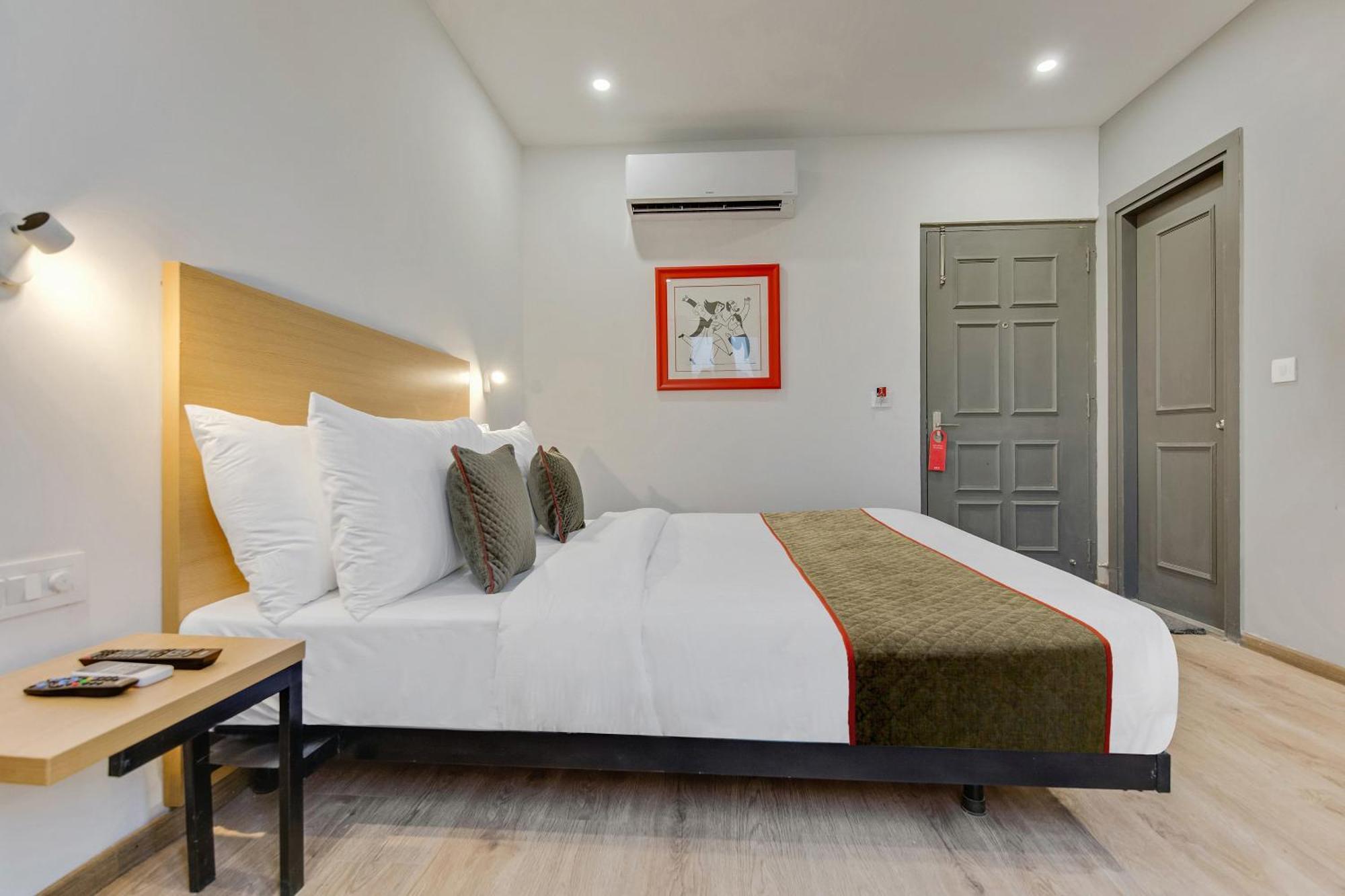 Townhouse Sector 49 Near Logix City Centre Noida Dış mekan fotoğraf