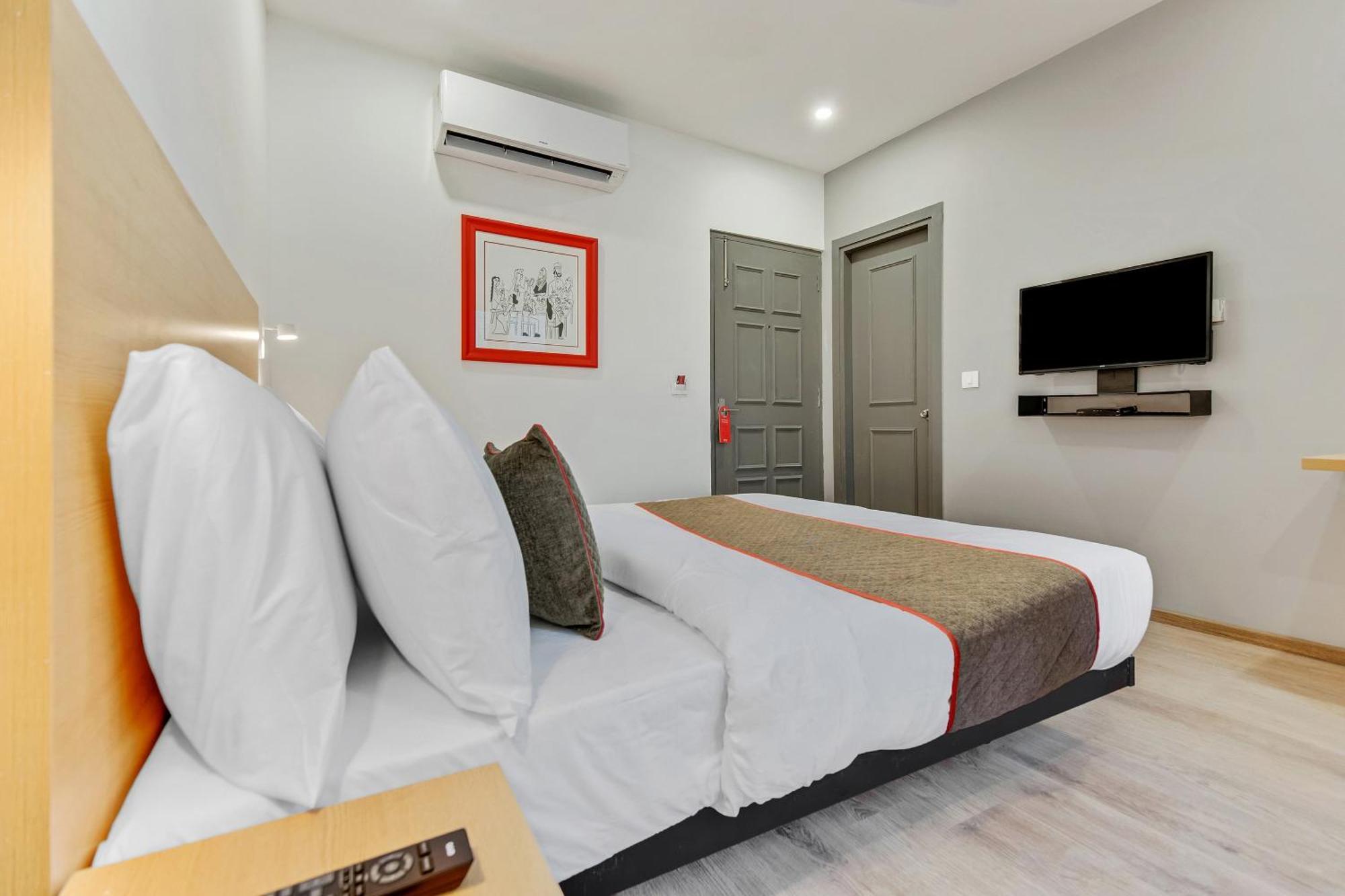 Townhouse Sector 49 Near Logix City Centre Noida Dış mekan fotoğraf