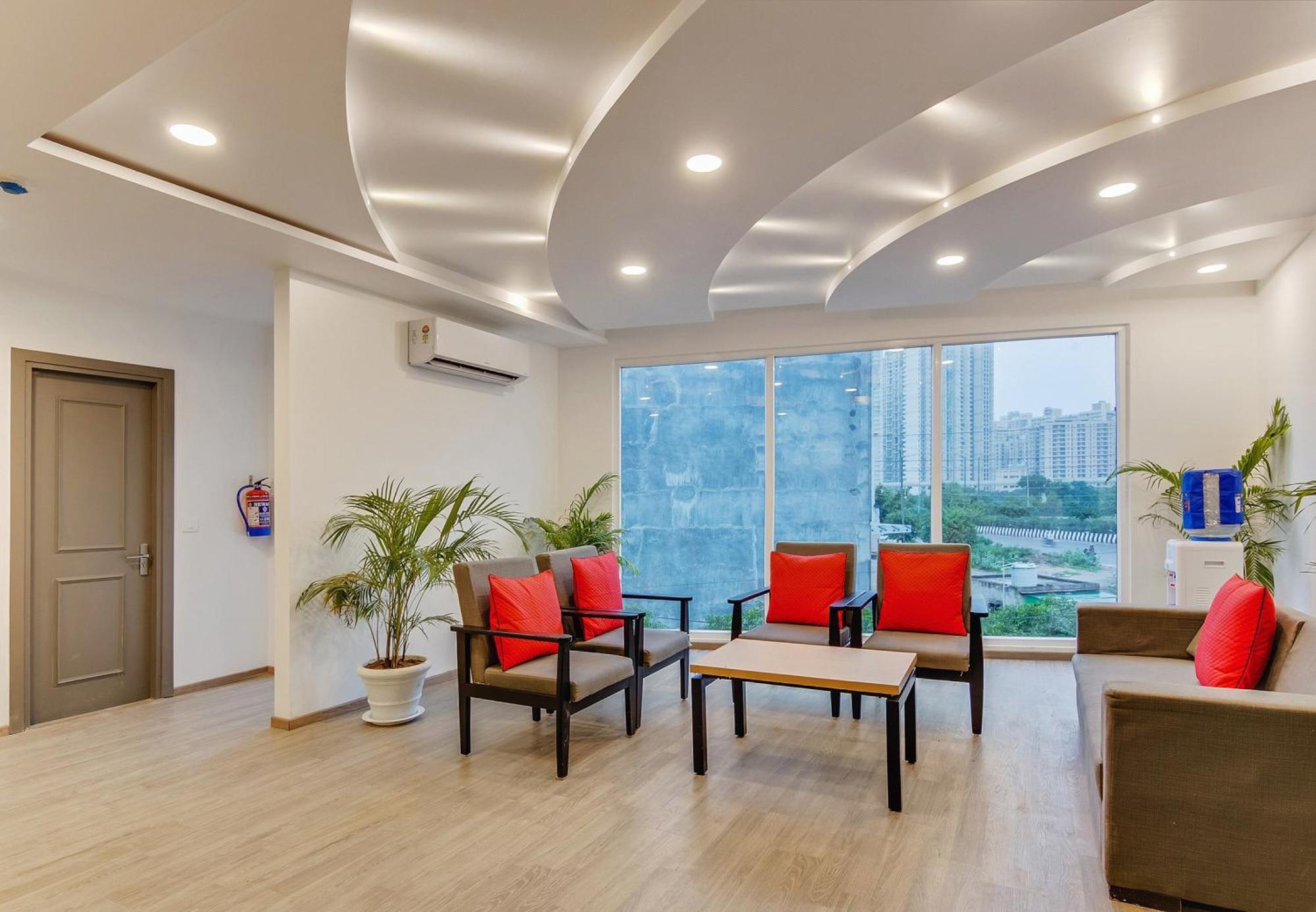 Townhouse Sector 49 Near Logix City Centre Noida Dış mekan fotoğraf